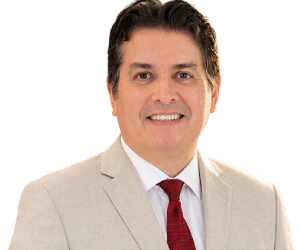 César Molina – Ecuador